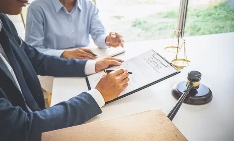 How Retaining a Lawyer Could Help You Spend Less on Starting a Business